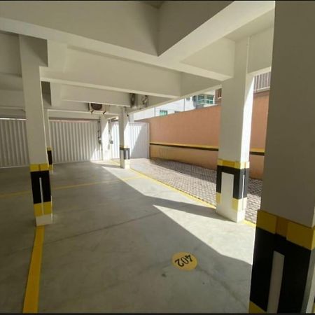 Suite, Piscina Compartilhada, Nao E O Apartamento Inteiro Somente Suite Bombinhas Exterior photo